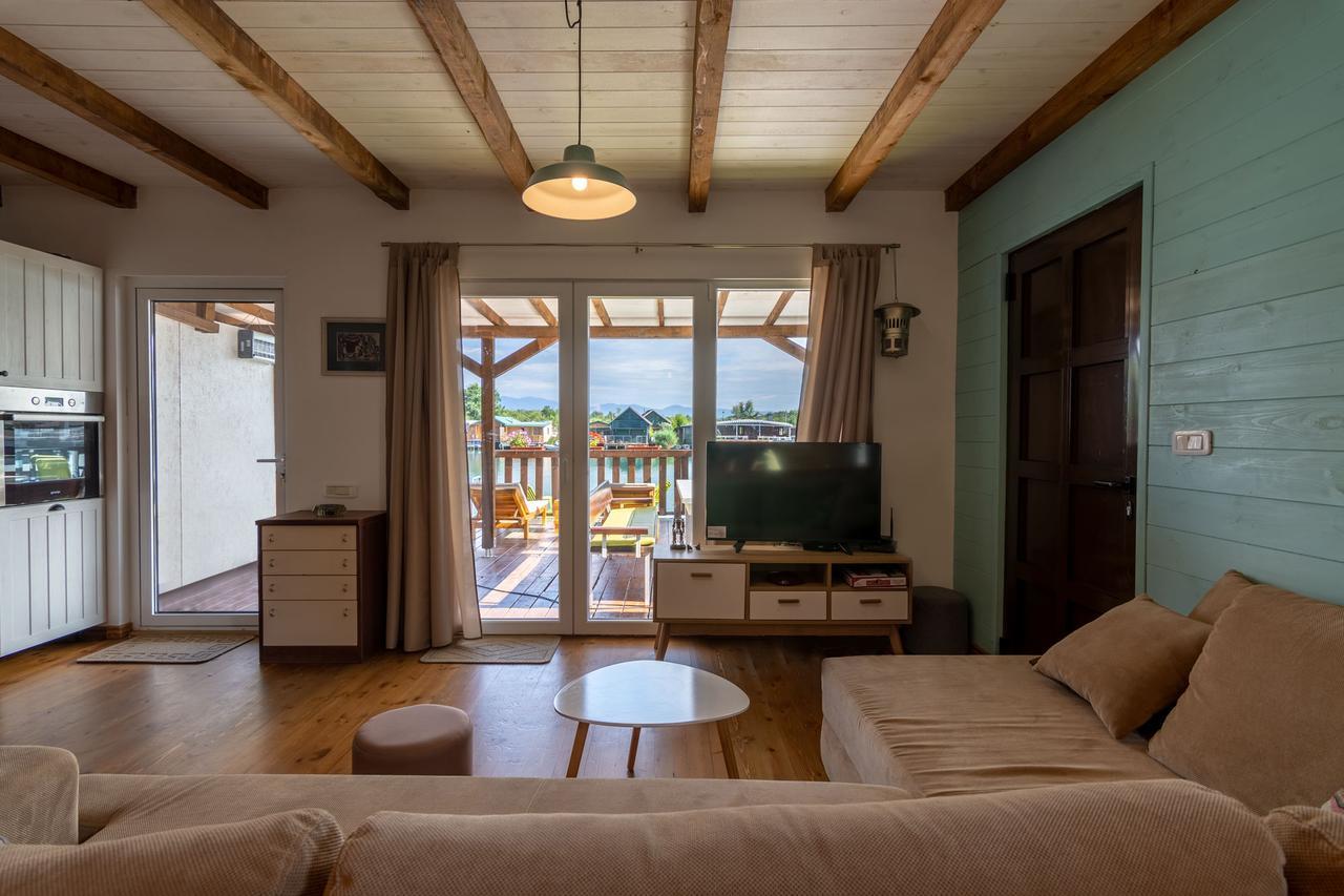 Hakuna Matata Apartments Улцинь Экстерьер фото