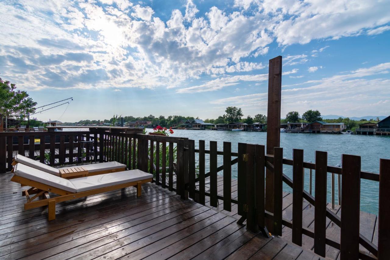 Hakuna Matata Apartments Улцинь Экстерьер фото