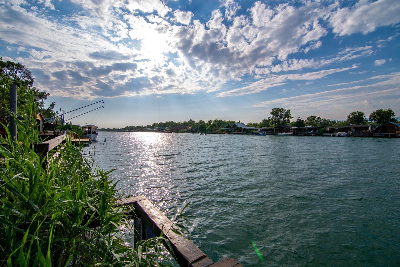 Hakuna Matata Apartments Улцинь Экстерьер фото